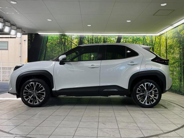 ヤリスクロス ハイブリッドZ 純正8型ディスプレイオーディオ バックカメラ 衝突軽減装置 レーダークルーズ 100V電源 パワーバックドア LEDヘッド ドラレコ ETC 電動パーキングブレーキ ステアリングヒーター 禁煙車(61枚目)