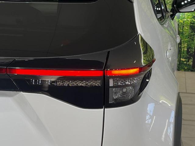 ヤリスクロス ハイブリッドZ 純正8型ディスプレイオーディオ バックカメラ 衝突軽減装置 レーダークルーズ 100V電源 パワーバックドア LEDヘッド ドラレコ ETC 電動パーキングブレーキ ステアリングヒーター 禁煙車(63枚目)