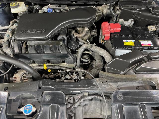 エクストレイル ２０Ｘ　エマージェンシーブレーキパッケージ　ＳＤナビ　バックカメラ　衝突軽減装置　ドラレコ　ＥＴＣ　ＬＥＤヘッド　純正１７インチアルミ　革巻きステアリング　ステアリングスイッチ　スマートキー　シートヒーター　ダウンヒルアシスト　禁煙車（18枚目）