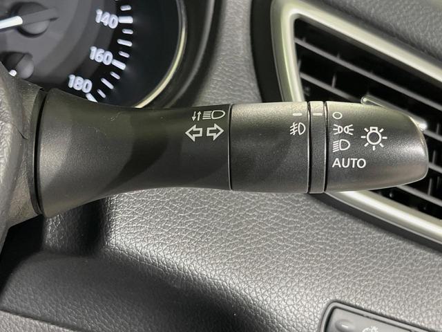 エクストレイル ２０Ｘ　エマージェンシーブレーキパッケージ　ＳＤナビ　バックカメラ　衝突軽減装置　ドラレコ　ＥＴＣ　ＬＥＤヘッド　純正１７インチアルミ　革巻きステアリング　ステアリングスイッチ　スマートキー　シートヒーター　ダウンヒルアシスト　禁煙車（28枚目）