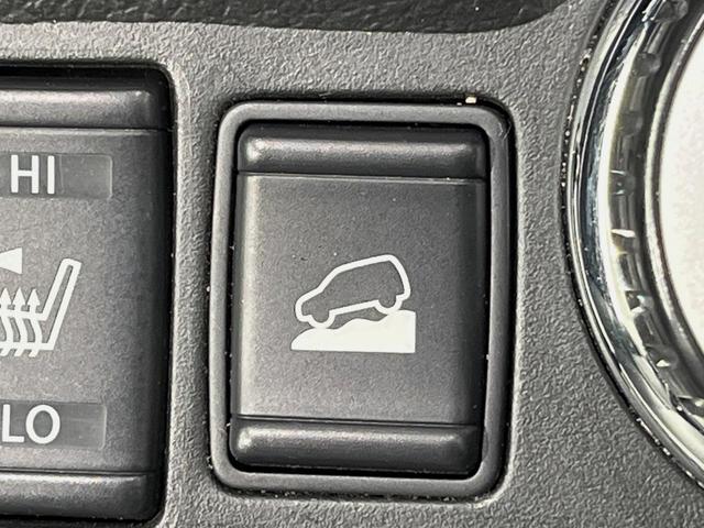 エクストレイル ２０Ｘ　エマージェンシーブレーキパッケージ　ＳＤナビ　バックカメラ　衝突軽減装置　ドラレコ　ＥＴＣ　ＬＥＤヘッド　純正１７インチアルミ　革巻きステアリング　ステアリングスイッチ　スマートキー　シートヒーター　ダウンヒルアシスト　禁煙車（32枚目）