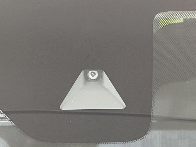 デイズ ハイウェイスター　Ｘ　純正９型ナビ　バックカメラ　衝突軽減装置　ＥＴＣ　スマートキー　ＬＥＤヘッド　純正１４インチアルミ　オートエアコン　オートライト　アイドリングストップ　ステアリングスイッチ　禁煙車　電動格納ミラー（5枚目）