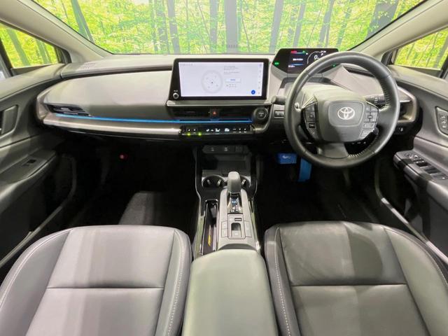 プリウス Z パノラマルーフ 純正12型ナビ 全周囲カメラ 衝突軽減装置 パワーバックドア LEDヘッド レーダークルーズ 純正19インチアルミ 前席シートエアコン 100V電源 ステアリングヒーター 禁煙車(2枚目)