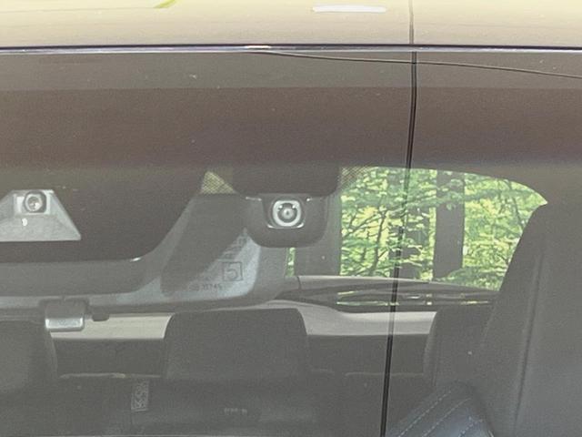 ハリアー Z レザーパッケージ 純正12型ナビ バックカメラ 衝突軽減装置 ドラレコ パワーバックドア ETC レーダークルーズ JBLサウンド LEDヘッド シートエアコン ステアリングヒーター 電動パーキング デュアルエアコン(6枚目)