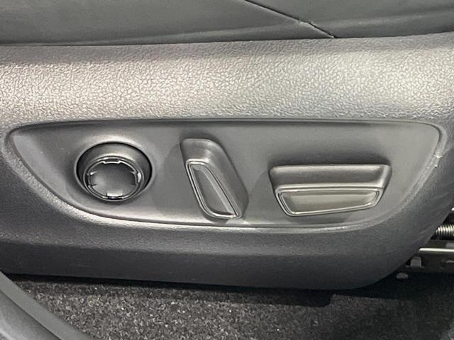 ハリアー Z レザーパッケージ 純正12型ナビ バックカメラ 衝突軽減装置 ドラレコ パワーバックドア ETC レーダークルーズ JBLサウンド LEDヘッド シートエアコン ステアリングヒーター 電動パーキング デュアルエアコン(52枚目)