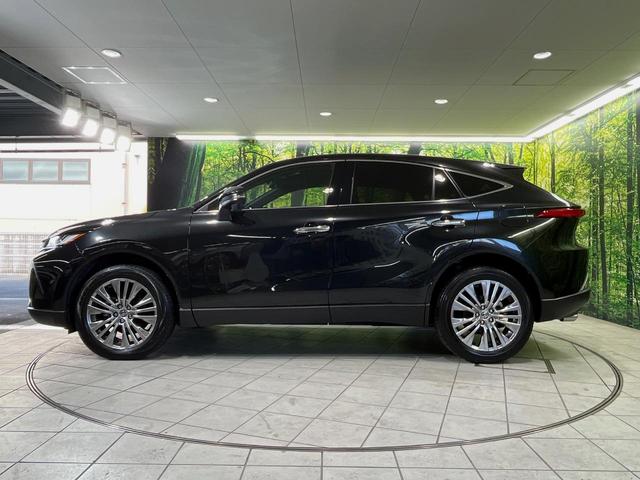 ハリアー Z レザーパッケージ 純正12型ナビ バックカメラ 衝突軽減装置 ドラレコ パワーバックドア ETC レーダークルーズ JBLサウンド LEDヘッド シートエアコン ステアリングヒーター 電動パーキング デュアルエアコン(56枚目)