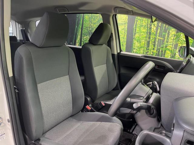 シエンタ ハイブリッドＧ　８型ディスプレイオーディオ　両側電動スライドドア　全周囲カメラ　１００Ｖ電源　衝突軽減装置　レーダークルーズ　禁煙車　コーナーセンサー　スマートキー　ＬＥＤヘッド　ＥＴＣ　オートマチックハイビーム（7枚目）