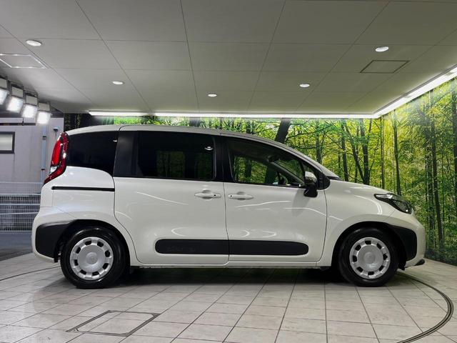 シエンタ ハイブリッドＧ　８型ディスプレイオーディオ　両側電動スライドドア　全周囲カメラ　１００Ｖ電源　衝突軽減装置　レーダークルーズ　禁煙車　コーナーセンサー　スマートキー　ＬＥＤヘッド　ＥＴＣ　オートマチックハイビーム（59枚目）