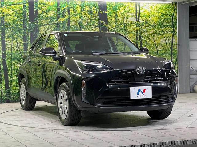 ヤリスクロス Ｘ　純正８型ディスプレイオーディオ　バックカメラ　衝突軽減装置　ＥＴＣ　スマートキー　レーダークルーズ　ステアリングスイッチ　オートマチックハイビーム　車線逸脱警報　電動パーキングブレーキ　禁煙車（16枚目）