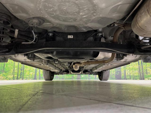 ヤリスクロス Ｘ　純正８型ディスプレイオーディオ　バックカメラ　衝突軽減装置　ＥＴＣ　スマートキー　レーダークルーズ　ステアリングスイッチ　オートマチックハイビーム　車線逸脱警報　電動パーキングブレーキ　禁煙車（19枚目）