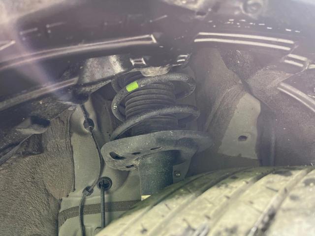 ヤリスクロス Ｘ　純正８型ディスプレイオーディオ　バックカメラ　衝突軽減装置　ＥＴＣ　スマートキー　レーダークルーズ　ステアリングスイッチ　オートマチックハイビーム　車線逸脱警報　電動パーキングブレーキ　禁煙車（20枚目）