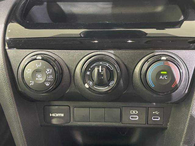 ヤリスクロス Ｘ　純正８型ディスプレイオーディオ　バックカメラ　衝突軽減装置　ＥＴＣ　スマートキー　レーダークルーズ　ステアリングスイッチ　オートマチックハイビーム　車線逸脱警報　電動パーキングブレーキ　禁煙車（24枚目）