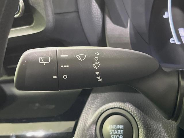 ヤリスクロス Ｘ　純正８型ディスプレイオーディオ　バックカメラ　衝突軽減装置　ＥＴＣ　スマートキー　レーダークルーズ　ステアリングスイッチ　オートマチックハイビーム　車線逸脱警報　電動パーキングブレーキ　禁煙車（28枚目）