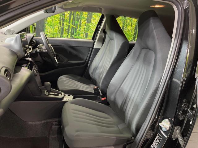 ヤリスクロス Ｘ　純正８型ディスプレイオーディオ　バックカメラ　衝突軽減装置　ＥＴＣ　スマートキー　レーダークルーズ　ステアリングスイッチ　オートマチックハイビーム　車線逸脱警報　電動パーキングブレーキ　禁煙車（40枚目）