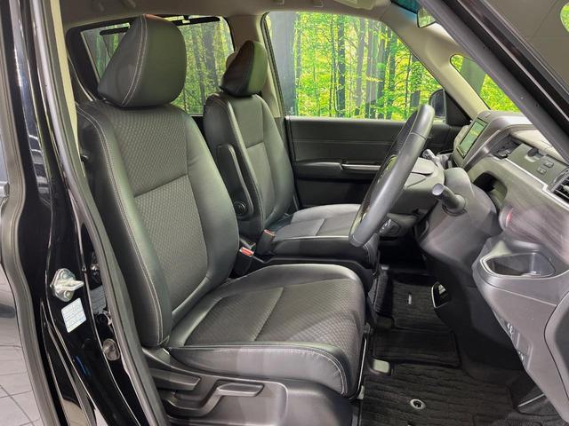 フリード Ｇ・ホンダセンシング　純正ナビ　バックカメラ　衝突言軽減装置　両側電動スライドドア　レーダークルーズ　禁煙車　ＬＥＤヘッド　革巻きステアリング　純正１５インチアルミ　シートヒーター　ＥＴＣ　スマートキー　車線逸脱警報（7枚目）