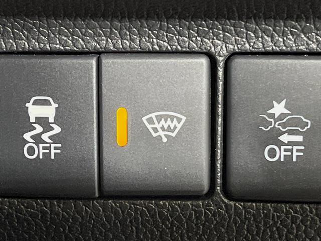 フリード Ｇ・ホンダセンシング　純正ナビ　バックカメラ　衝突言軽減装置　両側電動スライドドア　レーダークルーズ　禁煙車　ＬＥＤヘッド　革巻きステアリング　純正１５インチアルミ　シートヒーター　ＥＴＣ　スマートキー　車線逸脱警報（34枚目）