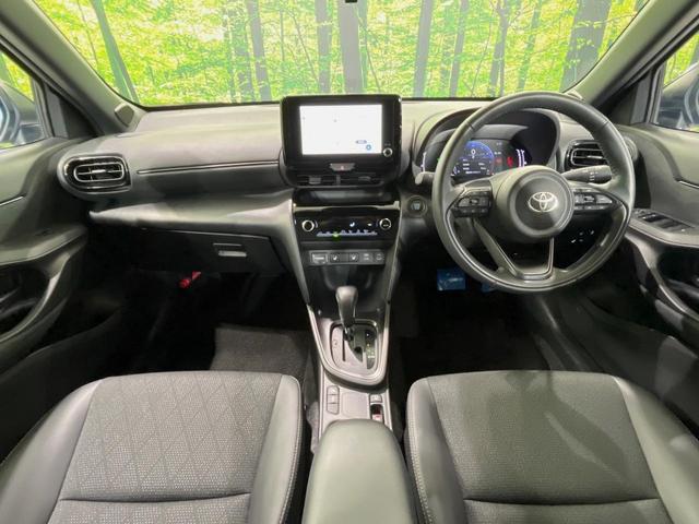 ヤリスクロス Ｚ　純正８型ナビ　全周囲カメラ　レーダークルーズ　衝突軽減装置　ブラインドスポットモニター　ＥＴＣ　ＬＥＤヘッド　純正１８インチアルミ　革巻きステアリング　ドラレコ　ステアリングスイッチ（2枚目）