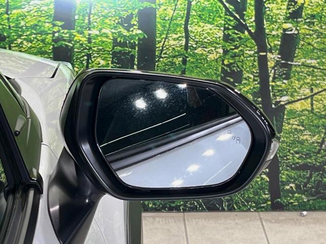 ヤリスクロス Ｚ　純正８型ナビ　全周囲カメラ　レーダークルーズ　衝突軽減装置　ブラインドスポットモニター　ＥＴＣ　ＬＥＤヘッド　純正１８インチアルミ　革巻きステアリング　ドラレコ　ステアリングスイッチ（7枚目）