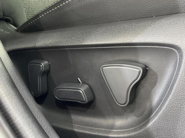 ヤリスクロス Ｚ　純正８型ナビ　全周囲カメラ　レーダークルーズ　衝突軽減装置　ブラインドスポットモニター　ＥＴＣ　ＬＥＤヘッド　純正１８インチアルミ　革巻きステアリング　ドラレコ　ステアリングスイッチ（49枚目）