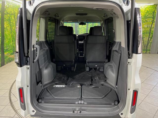 ステップワゴンスパーダ ｅ：ＨＥＶスパーダ　Ｇ　ホンダセンシング　メーカーナビ　後席モニター　全周囲カメラ　衝突軽減装置　レーダークルーズ　両側電動スライドドア　禁煙車　スマートキー　ＬＥＤヘッド　ＥＴＣ２．０　車線逸脱警報　デュアルオートエアコン（10枚目）