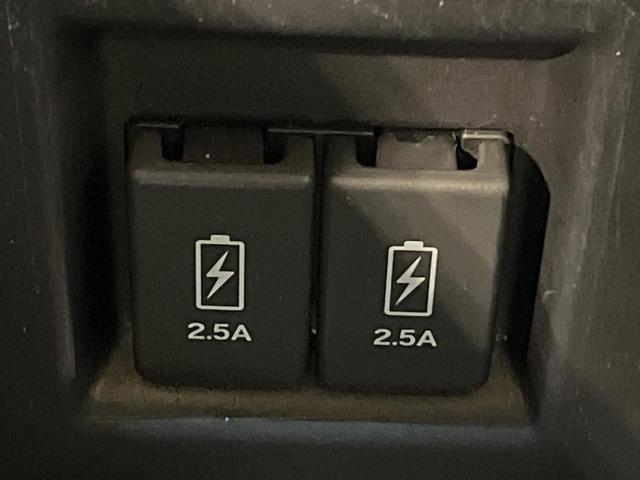 ステップワゴンスパーダ ｅ：ＨＥＶスパーダ　Ｇ　ホンダセンシング　メーカーナビ　後席モニター　全周囲カメラ　衝突軽減装置　レーダークルーズ　両側電動スライドドア　禁煙車　スマートキー　ＬＥＤヘッド　ＥＴＣ２．０　車線逸脱警報　デュアルオートエアコン（34枚目）