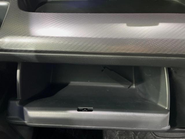 ステップワゴンスパーダ ｅ：ＨＥＶスパーダ　Ｇ　ホンダセンシング　メーカーナビ　後席モニター　全周囲カメラ　衝突軽減装置　レーダークルーズ　両側電動スライドドア　禁煙車　スマートキー　ＬＥＤヘッド　ＥＴＣ２．０　車線逸脱警報　デュアルオートエアコン（41枚目）