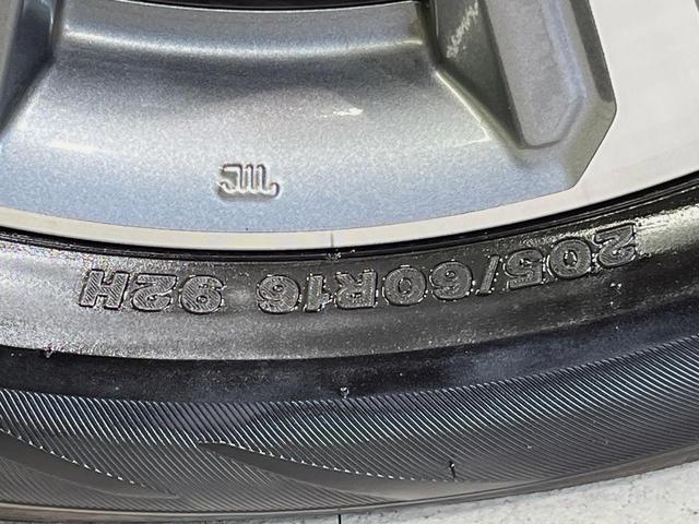 ステップワゴンスパーダ ｅ：ＨＥＶスパーダ　Ｇ　ホンダセンシング　メーカーナビ　後席モニター　全周囲カメラ　衝突軽減装置　レーダークルーズ　両側電動スライドドア　禁煙車　スマートキー　ＬＥＤヘッド　ＥＴＣ２．０　車線逸脱警報　デュアルオートエアコン（67枚目）