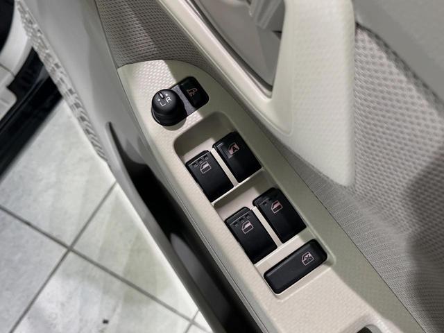 ムーヴ L 禁煙車 アイドリングストップ CD再生 オーディオ 横滑り防止装置 トラクションコントロール プライバシーガラス ベンチシート ヘッドライトレベライザー 電動格納ミラー パワーウィンドウ(32枚目)