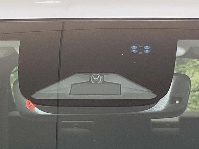 ヴェゼル ｅ：ＨＥＶ　Ｚ　メーカー９型ナビ　バックカメラ　衝突軽減装置　レーダークルーズ　禁煙車　パワーバックドア　シートヒーター　ハーフレザーシート　ドラレコ　コーナーセンサー　スマートキー　ＬＥＤヘッドライト　ＥＴＣ２．０（5枚目）