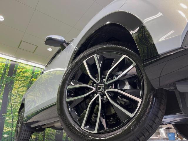 ヴェゼル ｅ：ＨＥＶ　Ｚ　メーカー９型ナビ　バックカメラ　衝突軽減装置　レーダークルーズ　禁煙車　パワーバックドア　シートヒーター　ハーフレザーシート　ドラレコ　コーナーセンサー　スマートキー　ＬＥＤヘッドライト　ＥＴＣ２．０（13枚目）