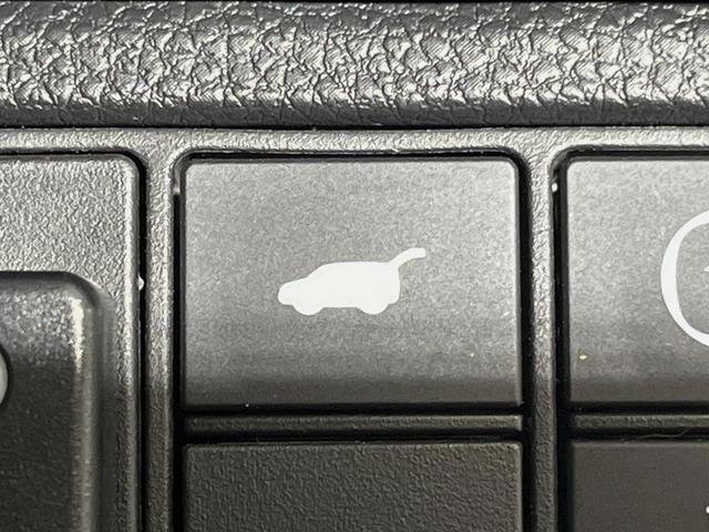 ヴェゼル ｅ：ＨＥＶ　Ｚ　メーカー９型ナビ　バックカメラ　衝突軽減装置　レーダークルーズ　禁煙車　パワーバックドア　シートヒーター　ハーフレザーシート　ドラレコ　コーナーセンサー　スマートキー　ＬＥＤヘッドライト　ＥＴＣ２．０（26枚目）