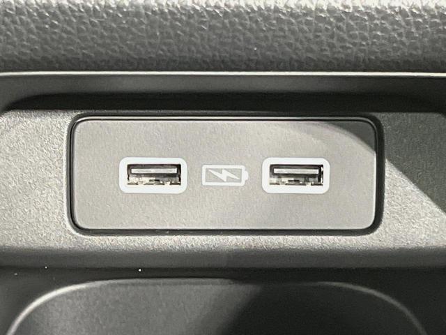 ヴェゼル ｅ：ＨＥＶ　Ｚ　メーカー９型ナビ　バックカメラ　衝突軽減装置　レーダークルーズ　禁煙車　パワーバックドア　シートヒーター　ハーフレザーシート　ドラレコ　コーナーセンサー　スマートキー　ＬＥＤヘッドライト　ＥＴＣ２．０（35枚目）