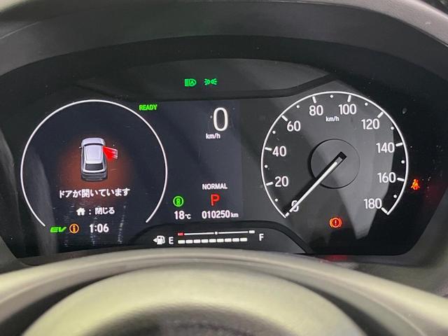 ヴェゼル ｅ：ＨＥＶ　Ｚ　メーカー９型ナビ　バックカメラ　衝突軽減装置　レーダークルーズ　禁煙車　パワーバックドア　シートヒーター　ハーフレザーシート　ドラレコ　コーナーセンサー　スマートキー　ＬＥＤヘッドライト　ＥＴＣ２．０（40枚目）