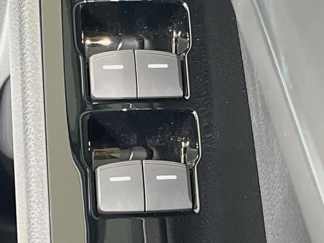 ヴェゼル ｅ：ＨＥＶ　Ｚ　メーカー９型ナビ　バックカメラ　衝突軽減装置　レーダークルーズ　禁煙車　パワーバックドア　シートヒーター　ハーフレザーシート　ドラレコ　コーナーセンサー　スマートキー　ＬＥＤヘッドライト　ＥＴＣ２．０（54枚目）