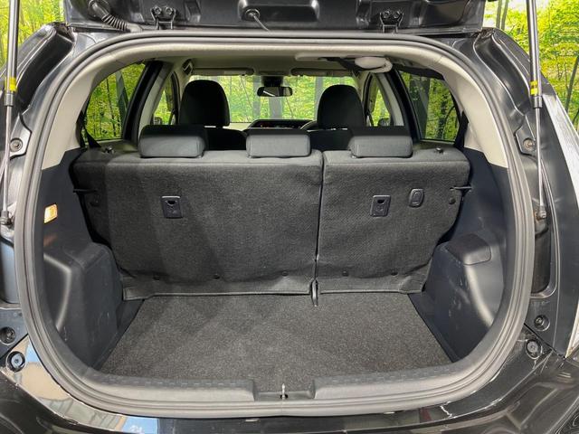 アクア Ｓスタイルブラック　純正ナビ　バックカメラ　衝突軽減装置　禁煙車　スマートキー　ＬＥＤヘッドライト　ＥＴＣ　オートマチックハイビーム　車線逸脱警報　オートライト　オートエアコン　モデリスタ製１４インチアルミホイール（10枚目）