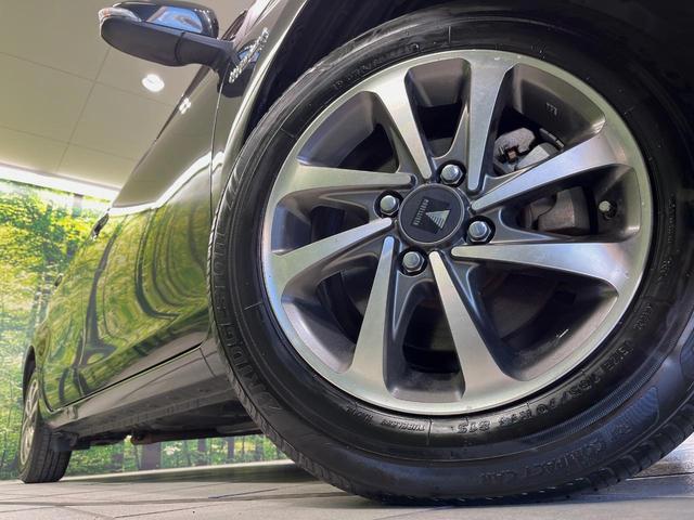 アクア Ｓスタイルブラック　純正ナビ　バックカメラ　衝突軽減装置　禁煙車　スマートキー　ＬＥＤヘッドライト　ＥＴＣ　オートマチックハイビーム　車線逸脱警報　オートライト　オートエアコン　モデリスタ製１４インチアルミホイール（13枚目）