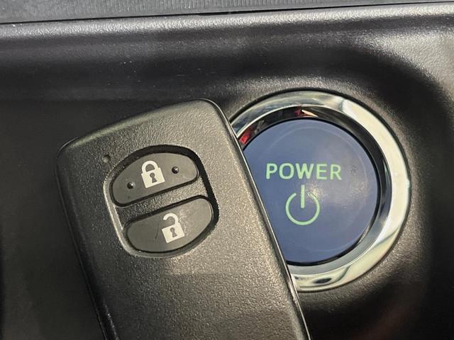 アクア Ｓスタイルブラック　純正ナビ　バックカメラ　衝突軽減装置　禁煙車　スマートキー　ＬＥＤヘッドライト　ＥＴＣ　オートマチックハイビーム　車線逸脱警報　オートライト　オートエアコン　モデリスタ製１４インチアルミホイール（24枚目）