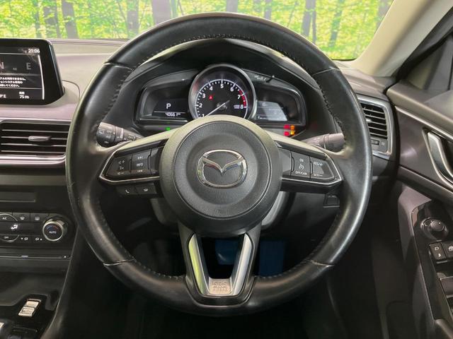 アクセラスポーツ １５Ｓ　プロアクティブ　マツダコネクトナビ　バックカメラ　衝突軽減装置　ヘッドアップディスプレイ　デジタルインナーミラー　ドラレコ　クルーズコントロール　ＥＴＣ　ステアリングスイッチ　車線逸脱警報　スマートキー　オートライト（11枚目）