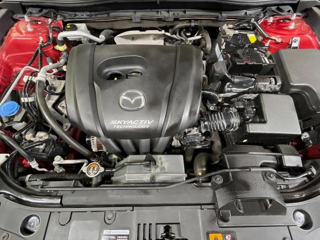 アクセラスポーツ １５Ｓ　プロアクティブ　マツダコネクトナビ　バックカメラ　衝突軽減装置　ヘッドアップディスプレイ　デジタルインナーミラー　ドラレコ　クルーズコントロール　ＥＴＣ　ステアリングスイッチ　車線逸脱警報　スマートキー　オートライト（18枚目）