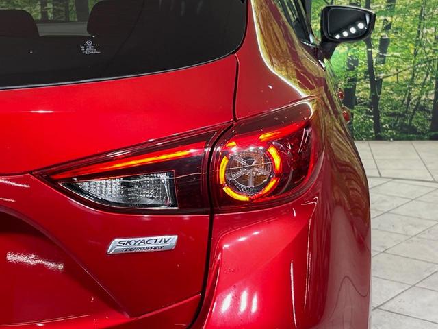 アクセラスポーツ １５Ｓ　プロアクティブ　マツダコネクトナビ　バックカメラ　衝突軽減装置　ヘッドアップディスプレイ　デジタルインナーミラー　ドラレコ　クルーズコントロール　ＥＴＣ　ステアリングスイッチ　車線逸脱警報　スマートキー　オートライト（53枚目）