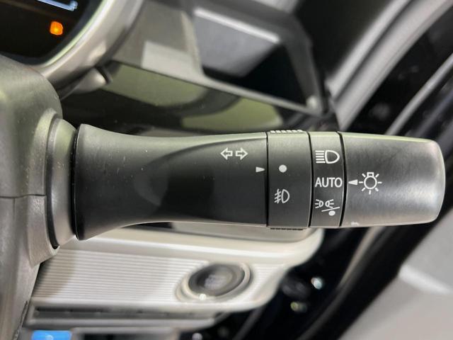 スペーシアカスタム ハイブリッドＸＳターボ　純正８型ナビ　全周囲カメラ　衝突軽減装置　レーダークルーズ　ＥＴＣ　ドラレコ　両側電動スライドドア　ＬＥＤヘッド　革巻きステアリング　純正１５インチアルミ　コーナーセンサー　シートヒーター　禁煙車（30枚目）