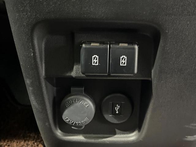 スペーシアカスタム ハイブリッドＸＳターボ　純正８型ナビ　全周囲カメラ　衝突軽減装置　レーダークルーズ　ＥＴＣ　ドラレコ　両側電動スライドドア　ＬＥＤヘッド　革巻きステアリング　純正１５インチアルミ　コーナーセンサー　シートヒーター　禁煙車（41枚目）