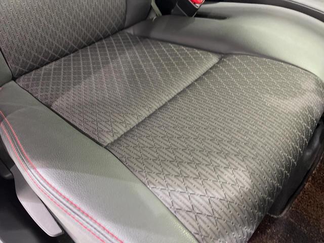 スペーシアカスタム ハイブリッドＸＳターボ　純正８型ナビ　全周囲カメラ　衝突軽減装置　レーダークルーズ　ＥＴＣ　ドラレコ　両側電動スライドドア　ＬＥＤヘッド　革巻きステアリング　純正１５インチアルミ　コーナーセンサー　シートヒーター　禁煙車（51枚目）