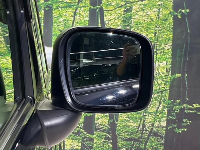 スペーシアカスタム ハイブリッドＸＳターボ　純正８型ナビ　全周囲カメラ　衝突軽減装置　レーダークルーズ　ＥＴＣ　ドラレコ　両側電動スライドドア　ＬＥＤヘッド　革巻きステアリング　純正１５インチアルミ　コーナーセンサー　シートヒーター　禁煙車（61枚目）