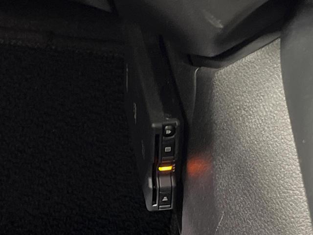 ノート Ｓ　ＳＤナビ　全周囲カメラ　衝突軽減装置　ドラレコ　ＥＴＣ　デジタルインナーミラー　オートエアコン　スマートキー　ステアリングスイッチ　電動パーキングブレーキ　オートホールド　オートライト　禁煙車（7枚目）