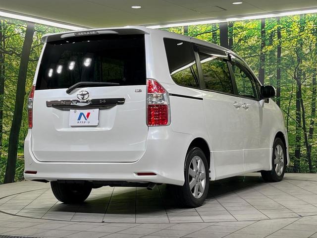 ノア Ｓ　ＳＤナビ　バックカメラ　両側電動スライドドア　禁煙車　ドラレコ　スマートキー　ＨＩＤヘッドライト　ＥＴＣ　純正１６インチアルミホイール　オートエアコン　フォグランプ　パワーウィンドウ　電動格納ミラー（17枚目）