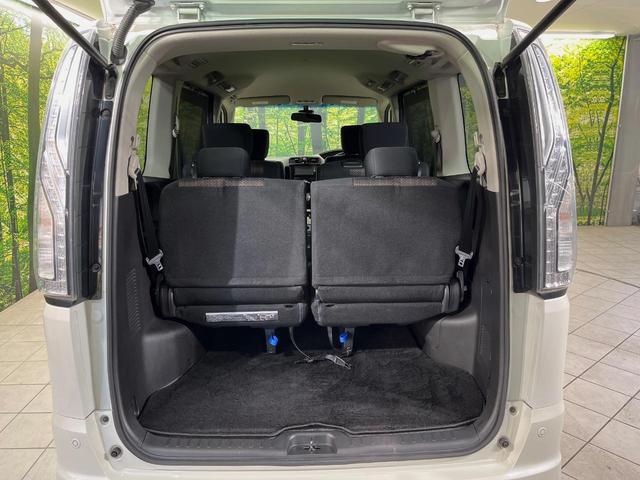 セレナ ハイウェイスターＳ－ＨＶアドバンスドセーフティパック　純正ナビ　全周囲カメラ　両側電動スライドドア　衝突軽減装置　禁煙車　コーナーセンサー　スマートキー　ＬＥＤヘッドライト　ＥＴＣ　クルーズコントロール　オートライト　オートエアコン　アイドリングストップ（48枚目）