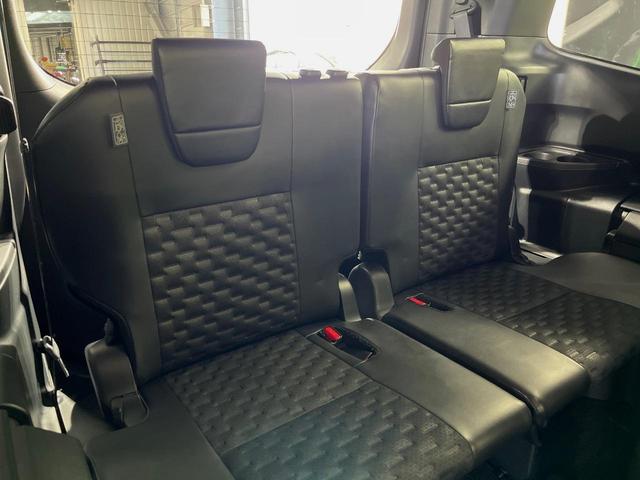 ヴォクシー Ｓ－Ｚ　純正１０型ナビ　バックカメラ　後席モニター　両側電動スライドドア　衝突軽減装置　レーダークルーズ　禁煙車　パワーバックドア　シートヒーター　ハーフレザーシート　ドラレコ　コーナーセンサー　スマートキー（9枚目）