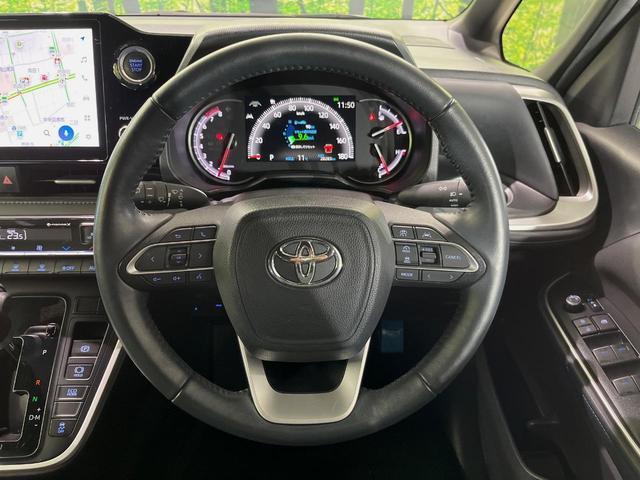 ヴォクシー Ｓ－Ｚ　純正１０型ナビ　バックカメラ　後席モニター　両側電動スライドドア　衝突軽減装置　レーダークルーズ　禁煙車　パワーバックドア　シートヒーター　ハーフレザーシート　ドラレコ　コーナーセンサー　スマートキー（11枚目）