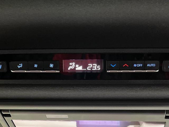 ヴォクシー Ｓ－Ｚ　純正１０型ナビ　バックカメラ　後席モニター　両側電動スライドドア　衝突軽減装置　レーダークルーズ　禁煙車　パワーバックドア　シートヒーター　ハーフレザーシート　ドラレコ　コーナーセンサー　スマートキー（25枚目）